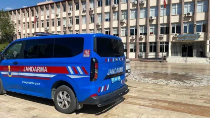 Aydın’da jandarmadan uyuşturucuya ağır darbe: 152 bin 800 sentetik ecza ele geçirildi