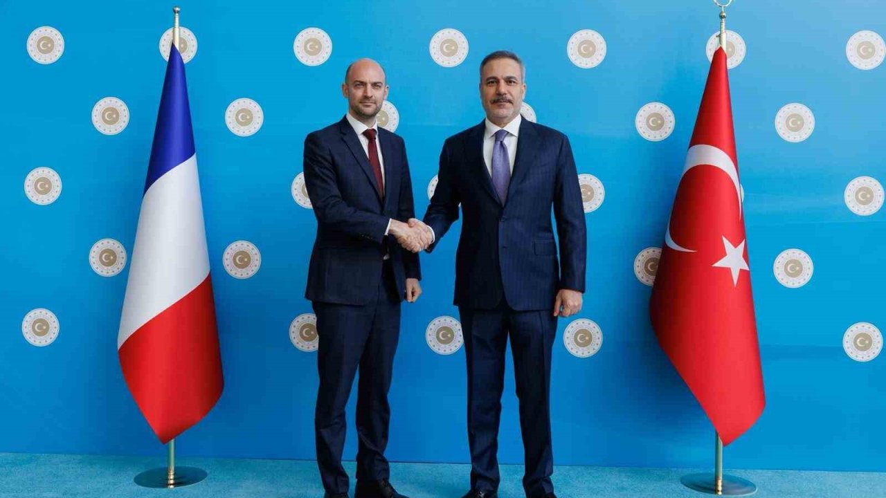 Bakan Fidan, Fransız mevkidaşı Barrot ile görüştü