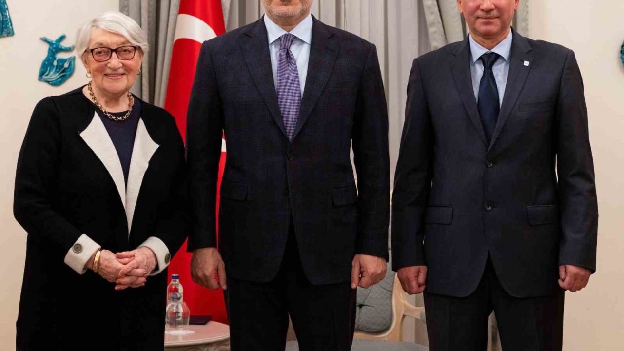 Bakan Fidan, Litvanya’daki Tatar ve Karaim toplumları temsilcileriyle bir araya geldi