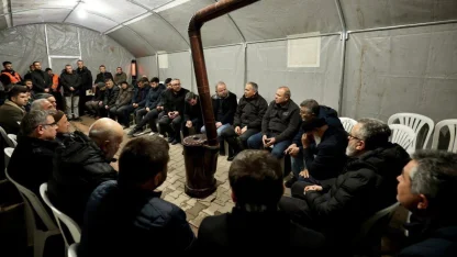 Bakan Yerlikaya, Yalova’da şehit polis Yasin Koçyiğit’in ailesini ziyaret etti