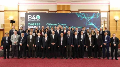 Başkan Aras B40 Zirvesinde kültür, turizm ve yerel demokrasiyi anlattı