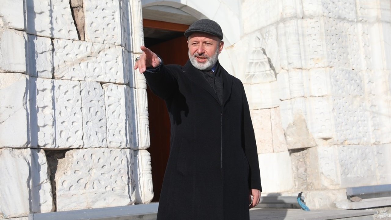 Başkan Çolakbayrakdar: "Ödüllü tarih projelerimiz, Kayseri’nin ilk medresesiyle tanışacak"