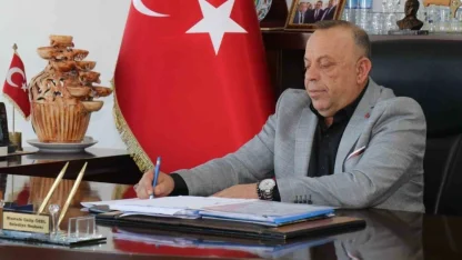 Başkan Özel: "Bayrağımıza uzanan el milletimize uzanan eldir"