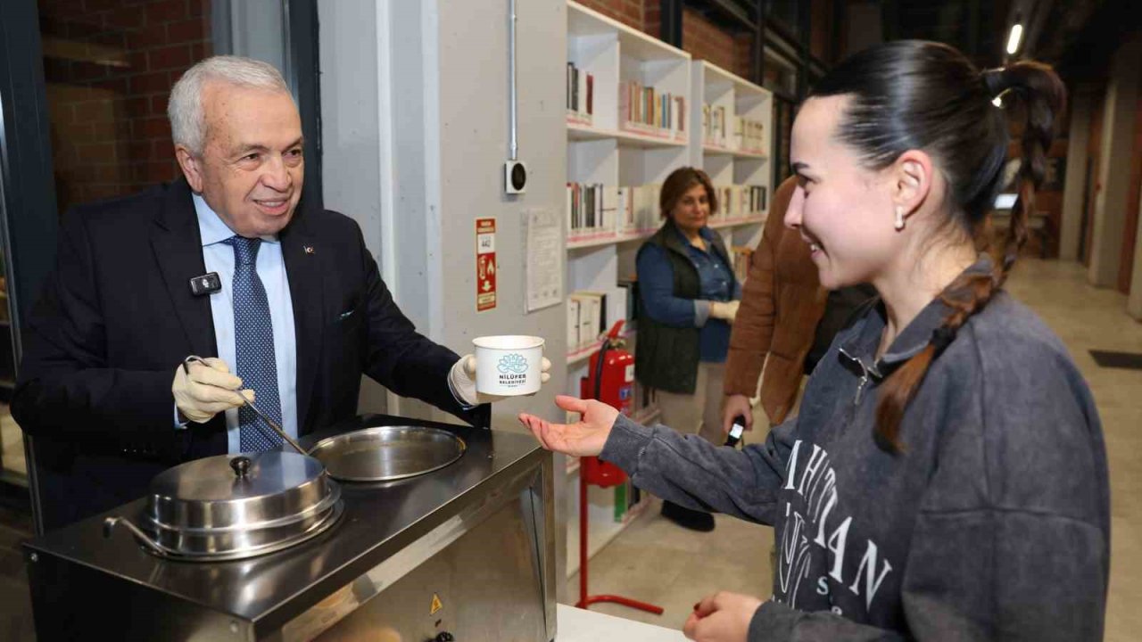 Başkan Şadi Özdemir’den finaller öncesi gençlere moral ziyareti