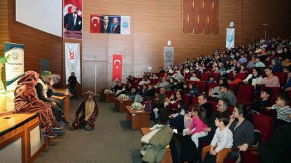 Başkan Yalçın’dan çocuklara karne hediyesi tiyatro şöleni