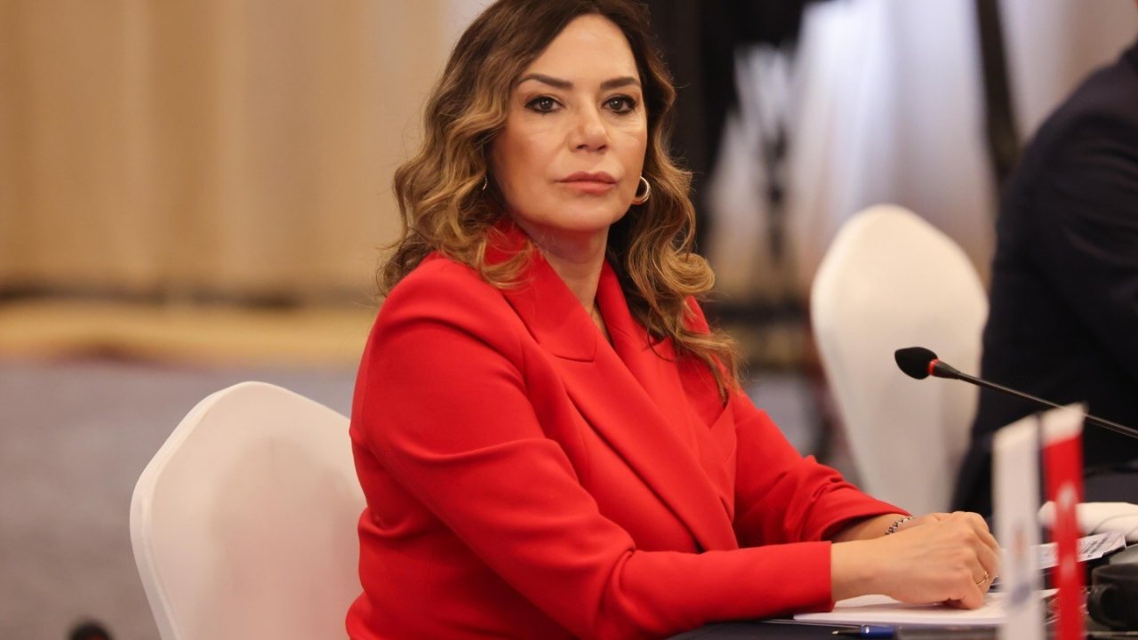 Başkan Yüceer, Büyükşehir Belediye Başkanları toplantısına katıldı