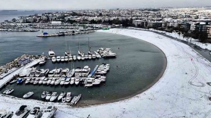 Beyaza bürünen Yeşilköy sahili havadan görüntülendi