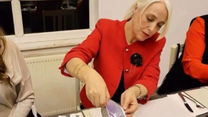 Bilecik’te polis eşlerinden dayanışma dolu mum atölyesi