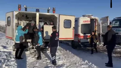 Bingöl’de UMKE ekipleri zorlu kış şartlarında hastaya umut oldu