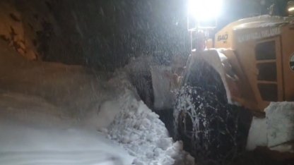 Bitlis-Hizan karayolunda çığ: Ulaşım kontrollü olarak sağlanıyor