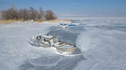 Bitlis’te tüm göller buz tuttu