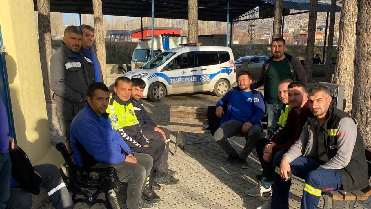 Bozkır’da polis ekiplerinden trafik güvenliği eğitimi