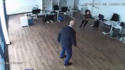 Bursa’da lodos dehşeti: Plazanın tavanı çöktü, facia kıl payı atlatıldı