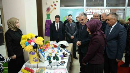 Bursa’da öğrencilerin karne heyecanı