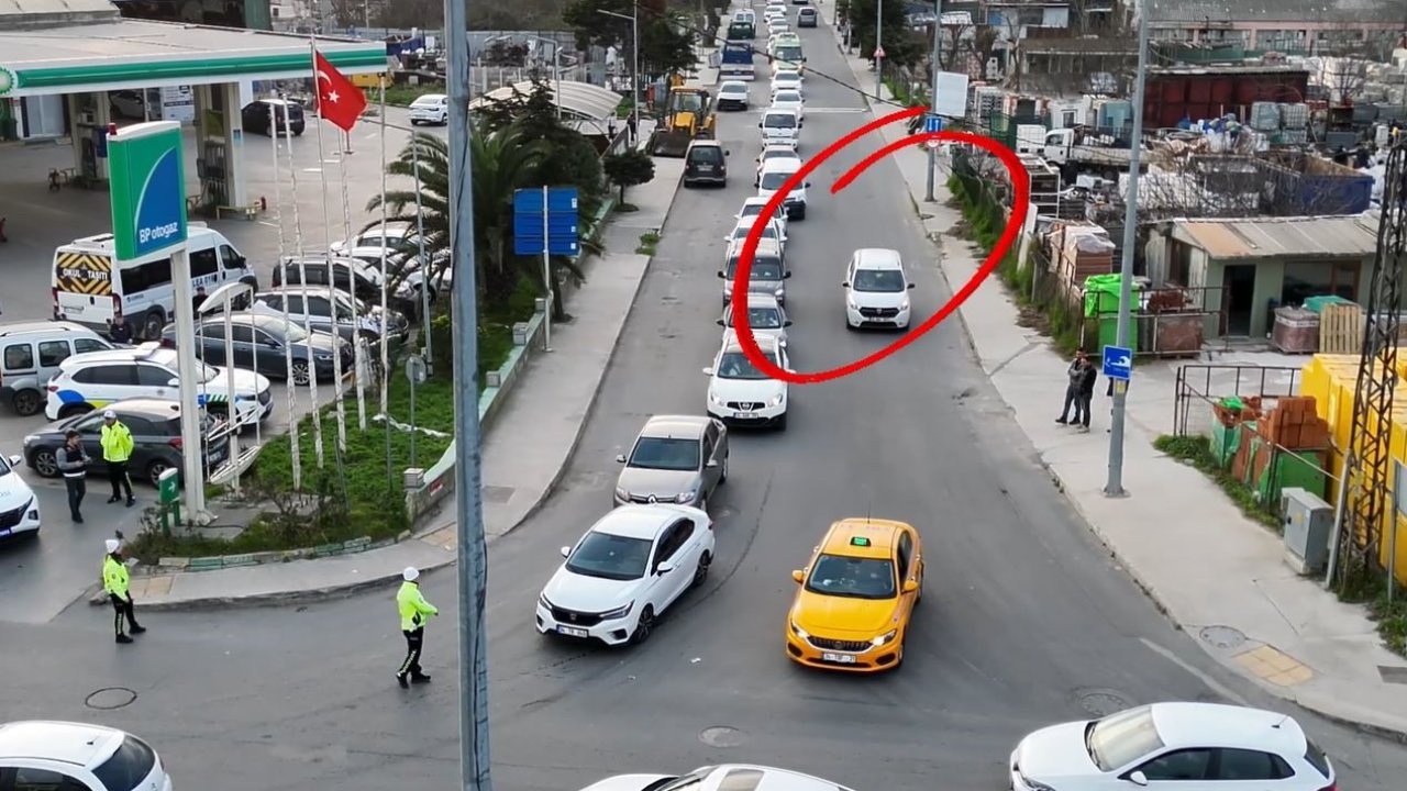 Büyükçekmece’de şerit ihlali yapan sürücülere dron destekli uygulama