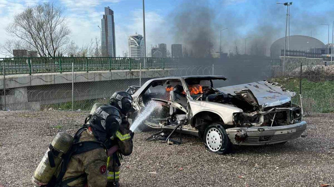 Büyükşehir İtfaiyesi’nden Koç Üniversitesi personeline eğitim