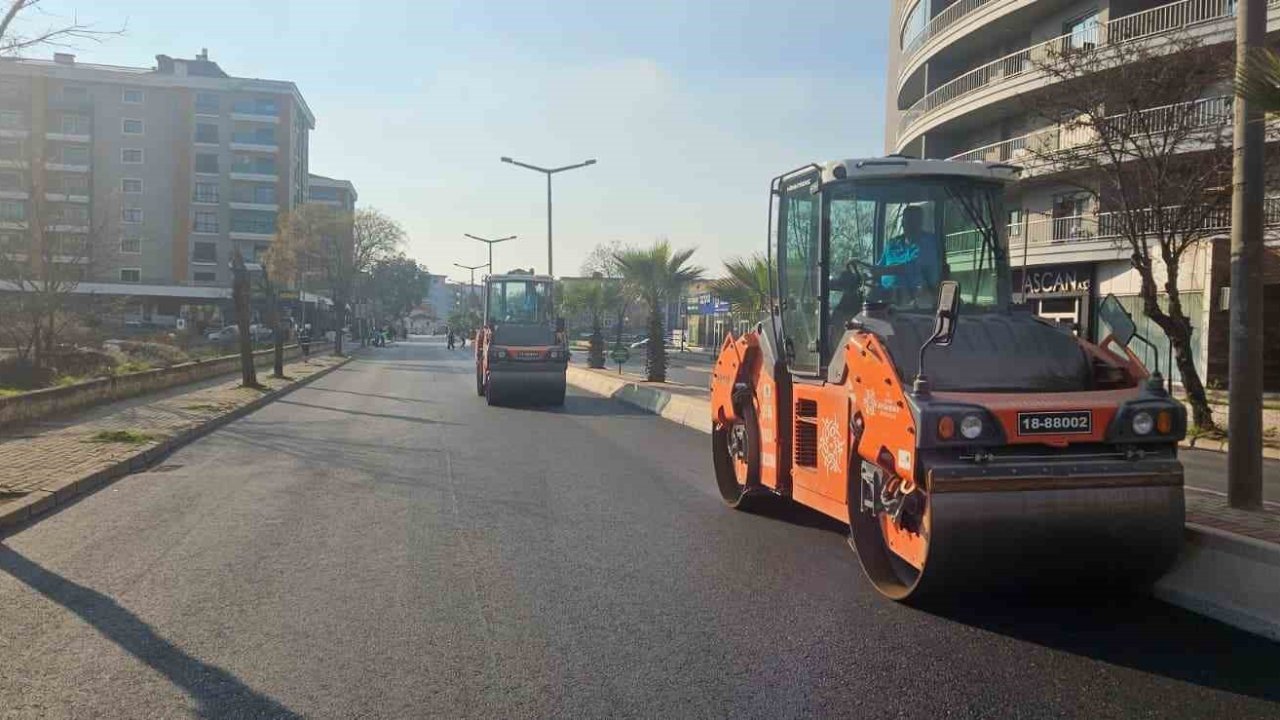 Büyükşehir ‘yol’ mesaisi il genelinde sürüyor