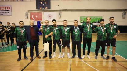 Çameli’de Kurumlar ve Mahalleler Arası Voleybol Turnuvası sona erdi