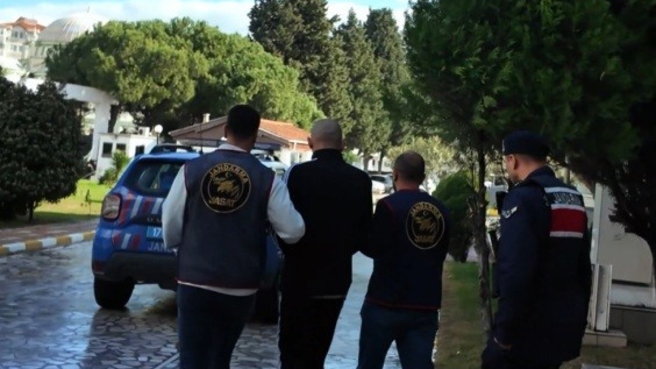 Çanakkale’de 15 yıl hapis cezası ile aranan şahıs saklandığı evde yakalandı