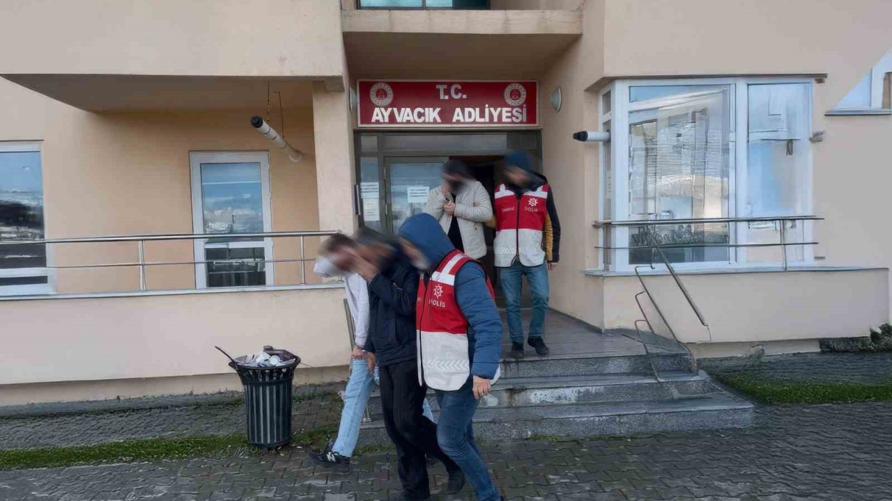 Çanakkale’de 28 kaçak göçmen yakalandı