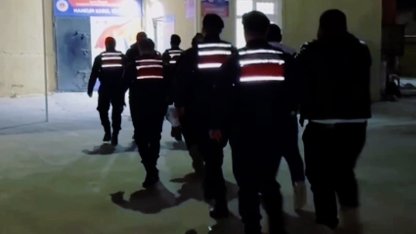 Çanakkale’de göçmen kaçakçılığı operasyonu: 4 organizatör ve 25 kaçak göçmen yakalandı