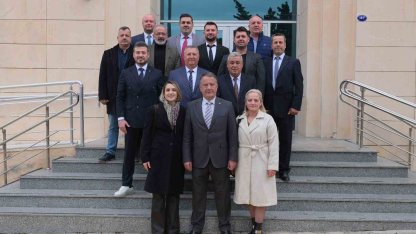 Çeşme Esnaf ve Sanatkarlar Odası Başkanı Osman Köfüncü mazbatasını aldı