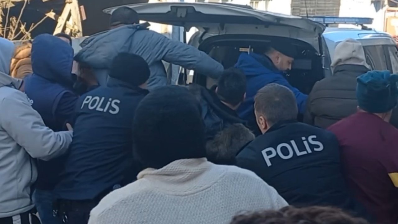 Cezaevinden kaçan mahkum mahalleyi birbirine kattı