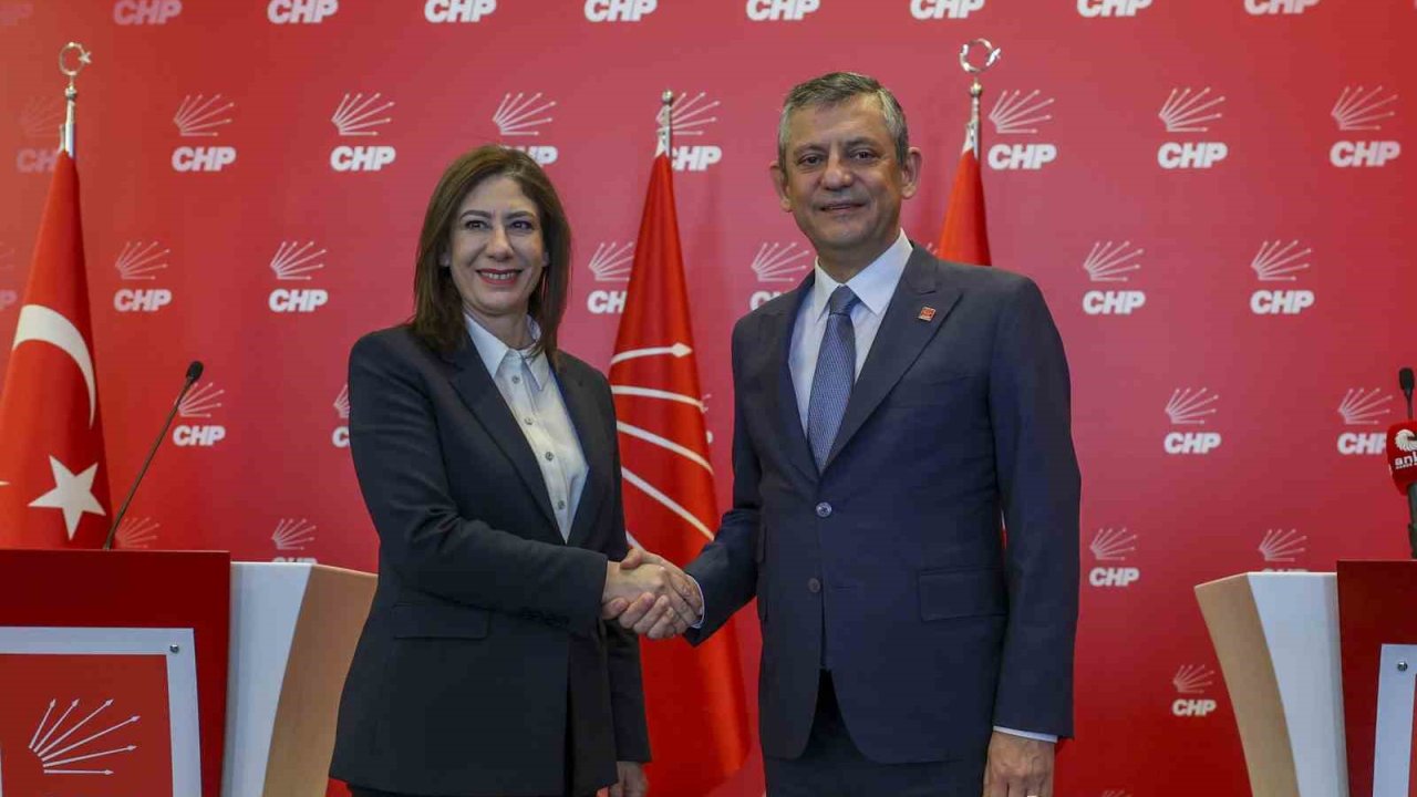 CHP Genel Başkanı Özel: "Murat Çalık’ta yeni bir kitle oluştu ve o kitle alındı"