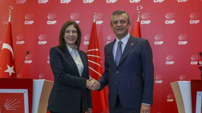CHP Genel Başkanı Özel: "Murat Çalık’ta yeni bir kitle oluştu ve o kitle alındı"