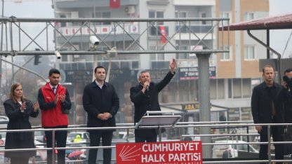 CHP lideri Özgür Özel: "20 bin TL’yi bir asgari ücrete, 28 bin TL’ye çıkarmak muhalefetin ellerinde"