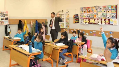 Cizre Milli Eğitim Müdürü okullarda incelemelerde bulundu