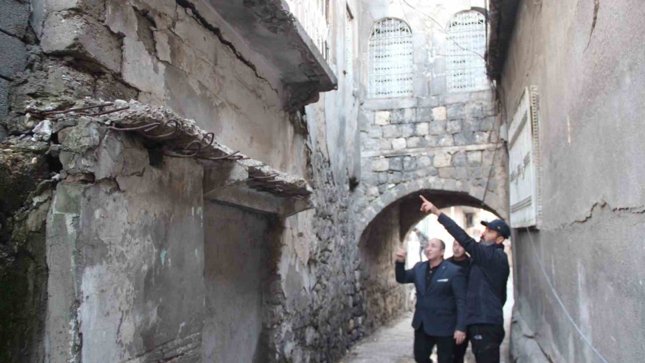 Cizre’de 200 yıllık tarihi kemerli ev yıkılma tehlikesiyle karşı karşıya