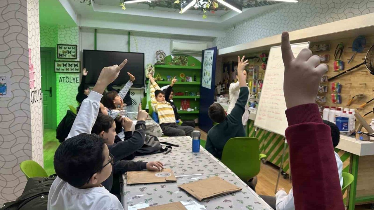 Çorum’da öğrenciler yarıyıl tatilinde bilimle buluştu: "Kış akademisi" başladı