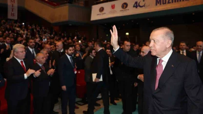 Cumhurbaşkanı Erdoğan: "Muhalefet bir avuç rant şebekesinin gündemine hapsoldu