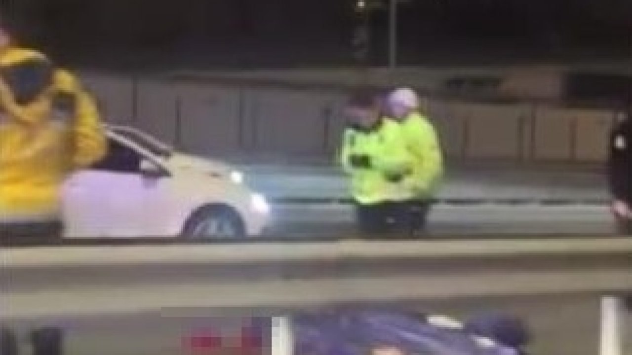 D-100 karayolunda otomobil ile çarpışan motosikletli hayatını kaybetti