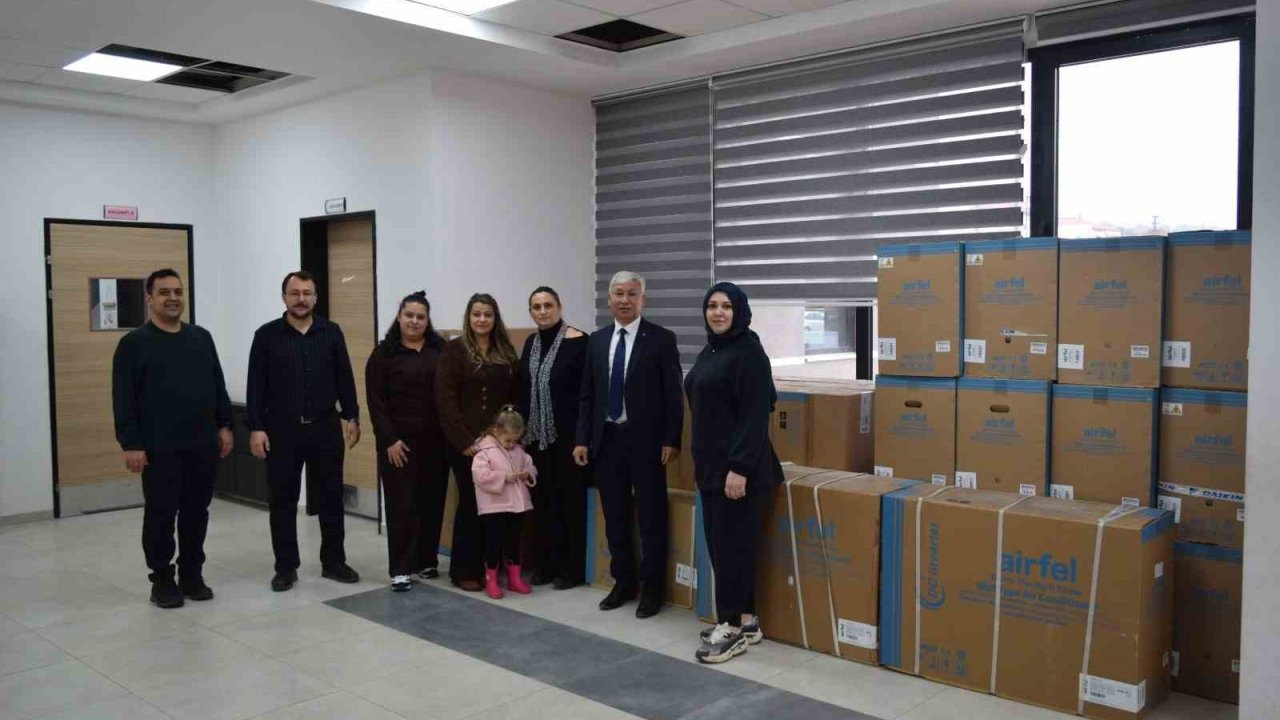 Dayanışmayla okula 26 adet klima kazandırıldı