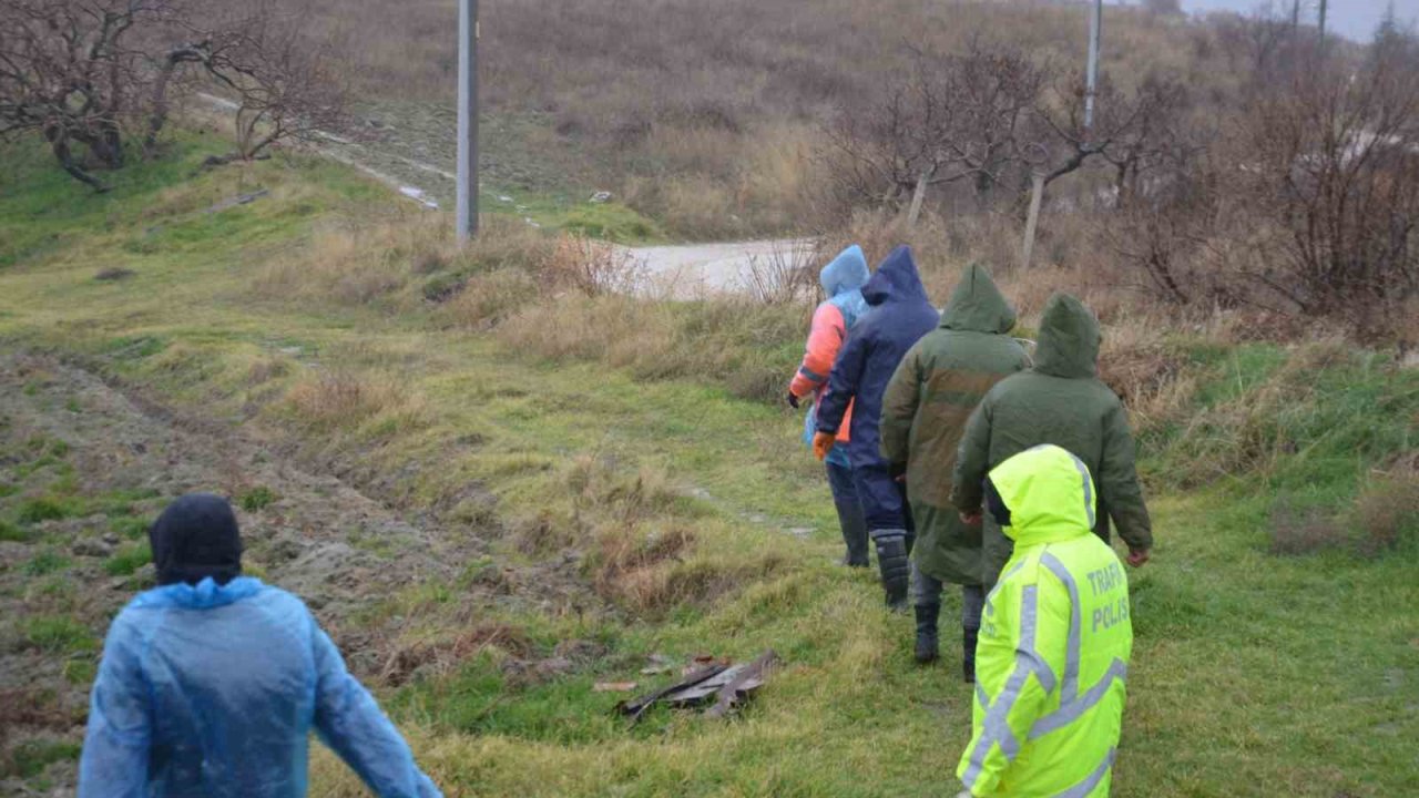 Demirci’de kayıp kadını arama çalışmaları 7’nci gününde sürüyor