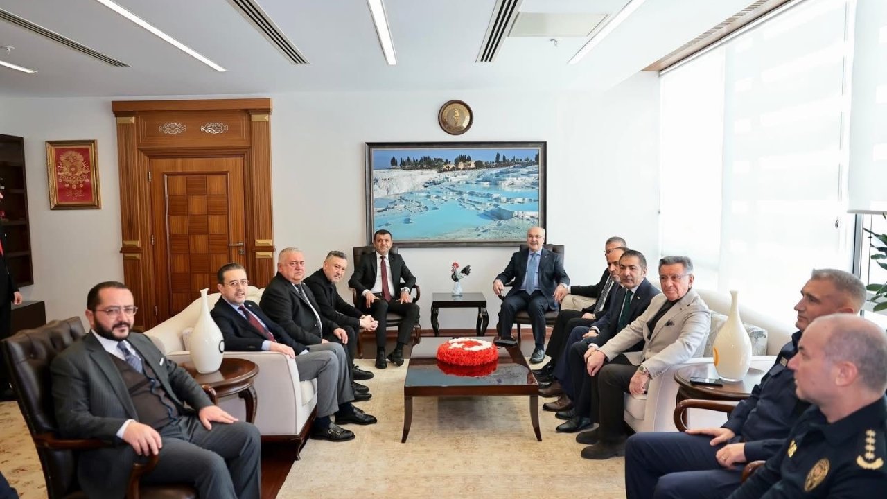 Denizli Vali Yavuz Selim Köşger göreve başladı