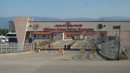Düzce’de çeşitli suçlardan aranan 3 bin 703 kişi yakalandı