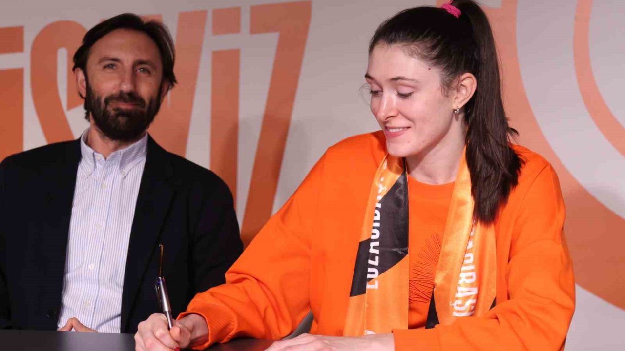 Eczacıbaşı Dynavit, Dana Rettke ile sözleşme yeniledi