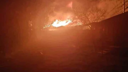 Edirne’de ev yangınına bahçe hortumuyla ilk müdahale