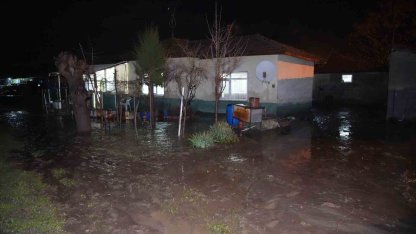 Edirne’de sağanak su baskınlarına yol açtı