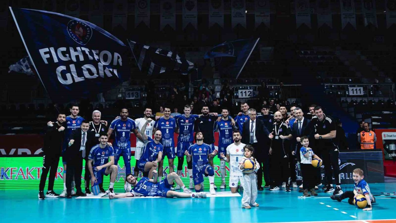 Efeler Ligi: Halkbank: 3 - Alanya Belediyespor: 1
