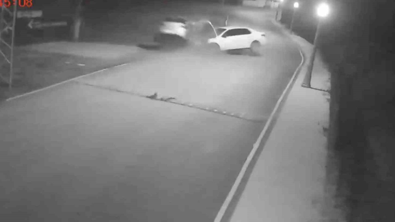Ehliyetsiz sürücü kazaya karışmıştı anların kamera görüntüsü ortaya çıktı