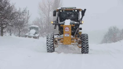 Elazığ’da 384 köy yolunda çalışmalar sürüyor