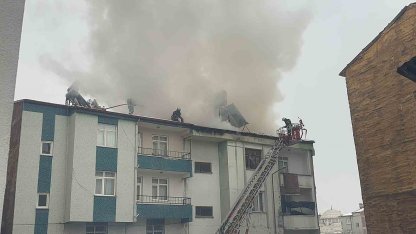 Elazığ’da çatı yangını