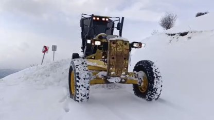 Elazığ’da kapalı 320 köy yolunda çalışmalar sürüyor