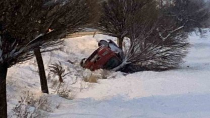 Elazığ’da otomobil devrildi
