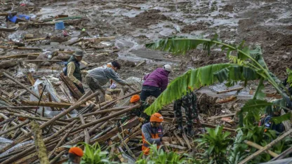 Endonezya’daki toprak kaymasında can kaybı 16’ya yükseldi
