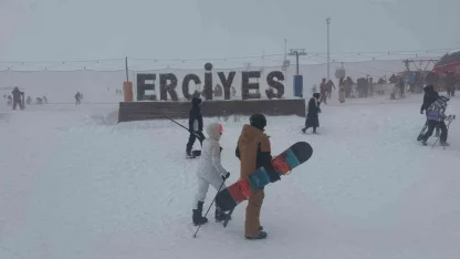 Erciyes’te kar kalınlığı 130 santime ulaştı